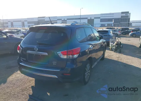 2015 Nissan Pathfinder Sv z USA, uszkodzony, nr VIN 5N1AR2MM5FC701770